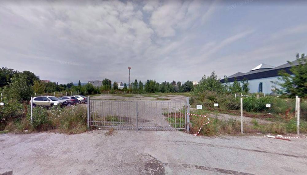 pozemky-na-ktorych-ma-vyrast-polyfunkcny-dom-galvaniho-3